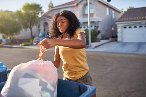 Best Yard Waste Removal  in Mathews, VA